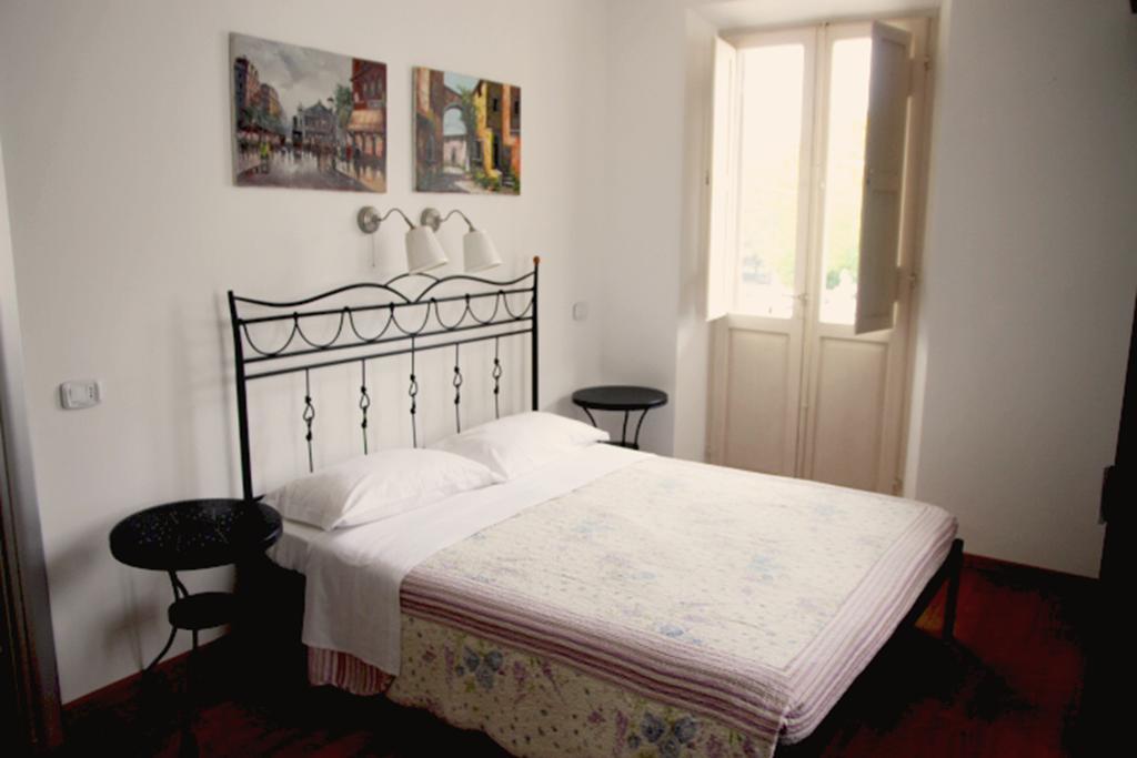 B&B La Luna Dal Borgo Iesi Dış mekan fotoğraf